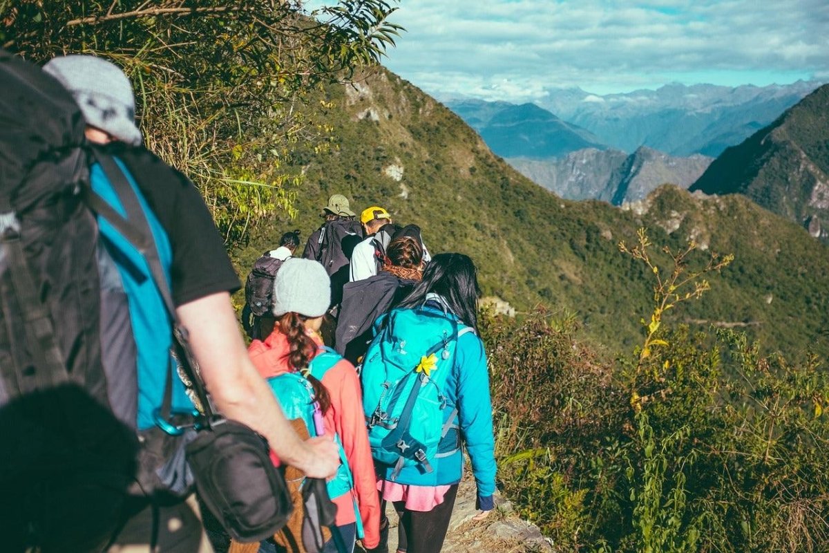 6 Ways Hiking Will Change Your Life - Hilltop Packs LLC